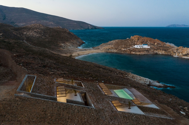 Visszahúzódó építészet az Égei-tenger partján